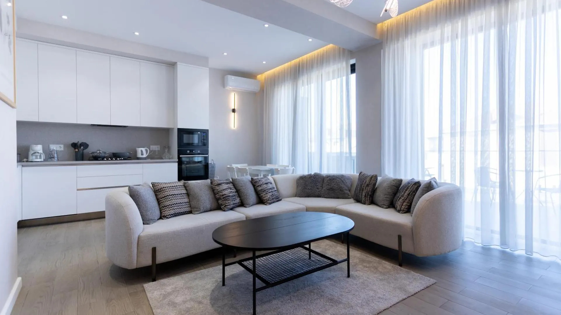Delmar Suites & Residence Baku 0*,  Azerbaijan