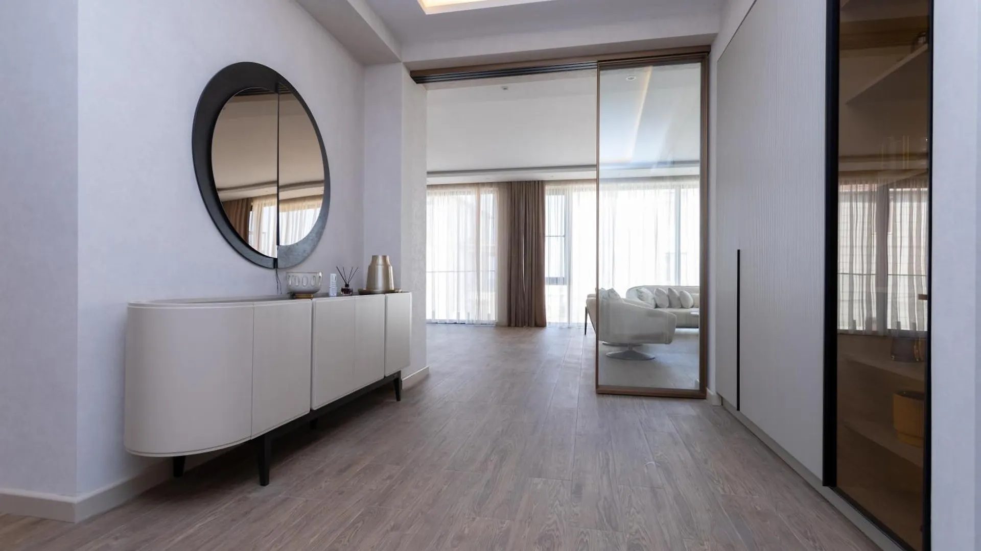 Delmar Suites & Residence Baku